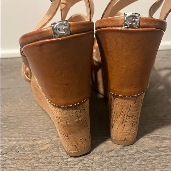 Guess Hennele Sandals Size 9.5 ***CLEARANCE*** - Picture 6 of 7